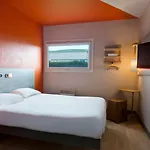 Ξενοδοχείο Mister Bed Universite 2*